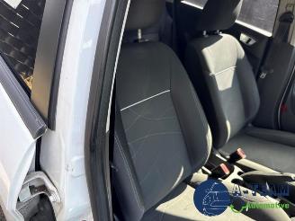 Ford Fiesta Fiesta 6 (JA8), Hatchback, 2008 / 2018 1.0 Ti-VCT 12V 65 picture 19