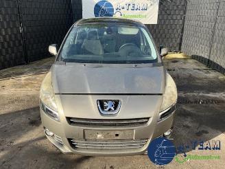 Peugeot 5008 5008 I (0A/0E), MPV, 2009 / 2017 1.6 THP 16V picture 2