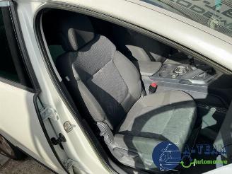Peugeot 3008 3008 I (0U/HU), MPV, 2009 / 2016 1.6 16V THP 155 picture 16