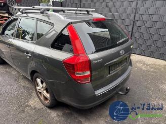 Kia Cee d Cee'd Sporty Wagon (EDF), Combi, 2007 / 2012 1.4 16V picture 6
