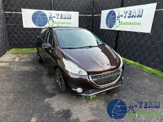 Vrakbiler auto Peugeot 208 208 I (CA/CC/CK/CL), Hatchback, 2012 / 2019 1.2 Vti 12V PureTech 82 2013/5