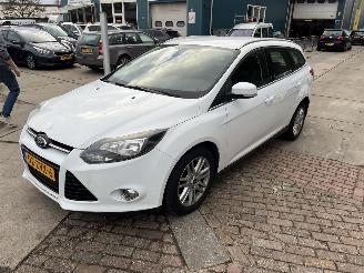 Avarii autoturisme Ford Focus 1.0 ecoboost 2013/9