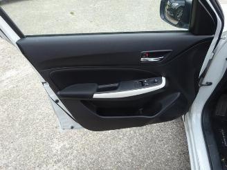 Suzuki Swift Swift (ZC/ZD), Hatchback 5-drs, 2017 1.2 Dual Jet 16V Allgrip picture 10