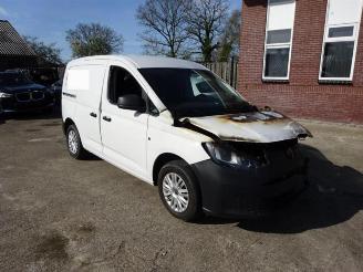 Vrakbiler auto Volkswagen Caddy Caddy Cargo V (SBA/SBH), Van, 2020 2.0 TDI BlueMotionTechnology 2024/2