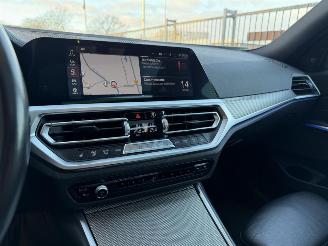 BMW 3-serie 330i High Executive Edition picture 17