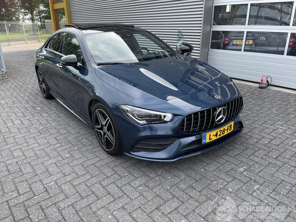 Mercedes Cla-klasse met weinig km. 200 Business Solution AMG