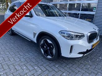 krockskadad bil auto BMW iX3 High Executive 80 kWh 2021/12