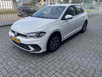 krockskadad bil auto Volkswagen Polo 1.0 TSI Life 2023/3