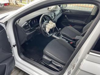 Volkswagen Polo 1.0 TSI Life picture 18
