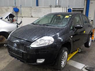 Vrakbiler auto Fiat Punto Grande Punto (199) Hatchback 1.2 (199.A.4000(Euro 4)) [48kW]  (10-2005=
/...) 2006/6