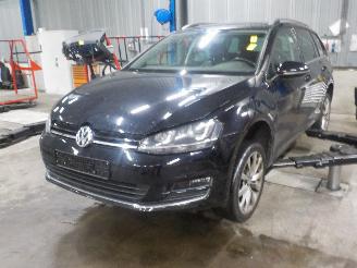 demontáž osobní automobily Volkswagen Golf Golf VII Variant (AUVV) Combi 1.6 TDI 16V (CLHA) [77kW]  (05-2013/12-2=
020) 2015