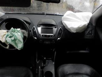 Hyundai Ix35 iX35 (LM) SUV 2.0 16V (G4KD) [120kW]  (01-2010/08-2013) picture 5