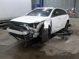 Coche siniestrado Opel Insignia Insignia Sports Tourer Combi 2.8 V6 Turbo 24V 4x4 OPC (B28NER) [239kW]=
  (07-2009/03-2017) 2010/4