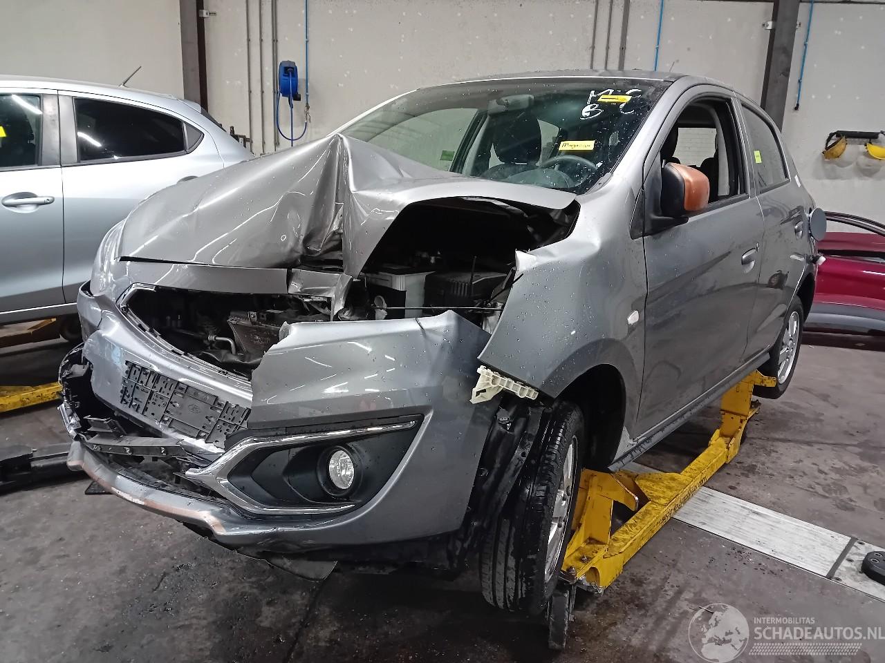 Mitsubishi Space-star Space Star (A0) Hatchback 1.0 12V (3A90(Euro 5)) [52kW]  (05-2012/...)=