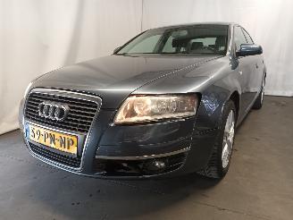 Unfallwagen Audi A6 A6 (C6) Sedan 2.4 V6 24V (BDW) [130kW]  (05-2004/10-2008) 2004/9