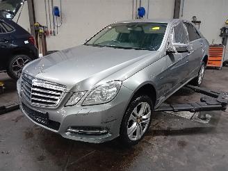 Vrakbiler auto Mercedes E-klasse E (W212) Sedan E-350 CDI BlueEfficiency 3.0 V6 24V (OM642.852) [195kW]=
  (03-2011/12-2015) 2010/2