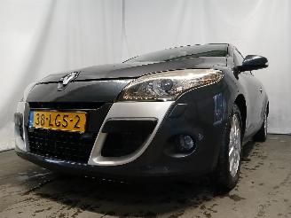 Damaged car Renault Mégane Megane III Coupe (DZ) Hatchback 3-drs 1.4 16V TCe 130 (H4J-700(H4J-A7)=
) [96kW]  (04-2009/02-2016) 2010/4