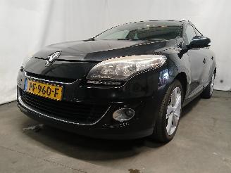 Vaurioauto  passenger cars Renault Mégane Megane III Grandtour (KZ) Combi 5-drs 1.6 16V (K4M-858(K4M-R8)) [81kW]=
  (05-2009/08-2015) 2011/93