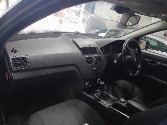 Mercedes C-klasse C (W204) Sedan 2.2 C-200 CDI 16V BlueEFFICIENCY (OM651.913) [100kW]  (=
01-2011/...) picture 5