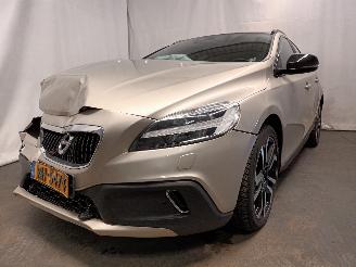 Auto incidentate Volvo V-40 V40 Cross Country (MZ) Hatchback 5-drs 1.5 T3 16V Geartronic (B4154T4(=
Euro 6b)) [112kW]  (04-2015/08-2019) 2018/10