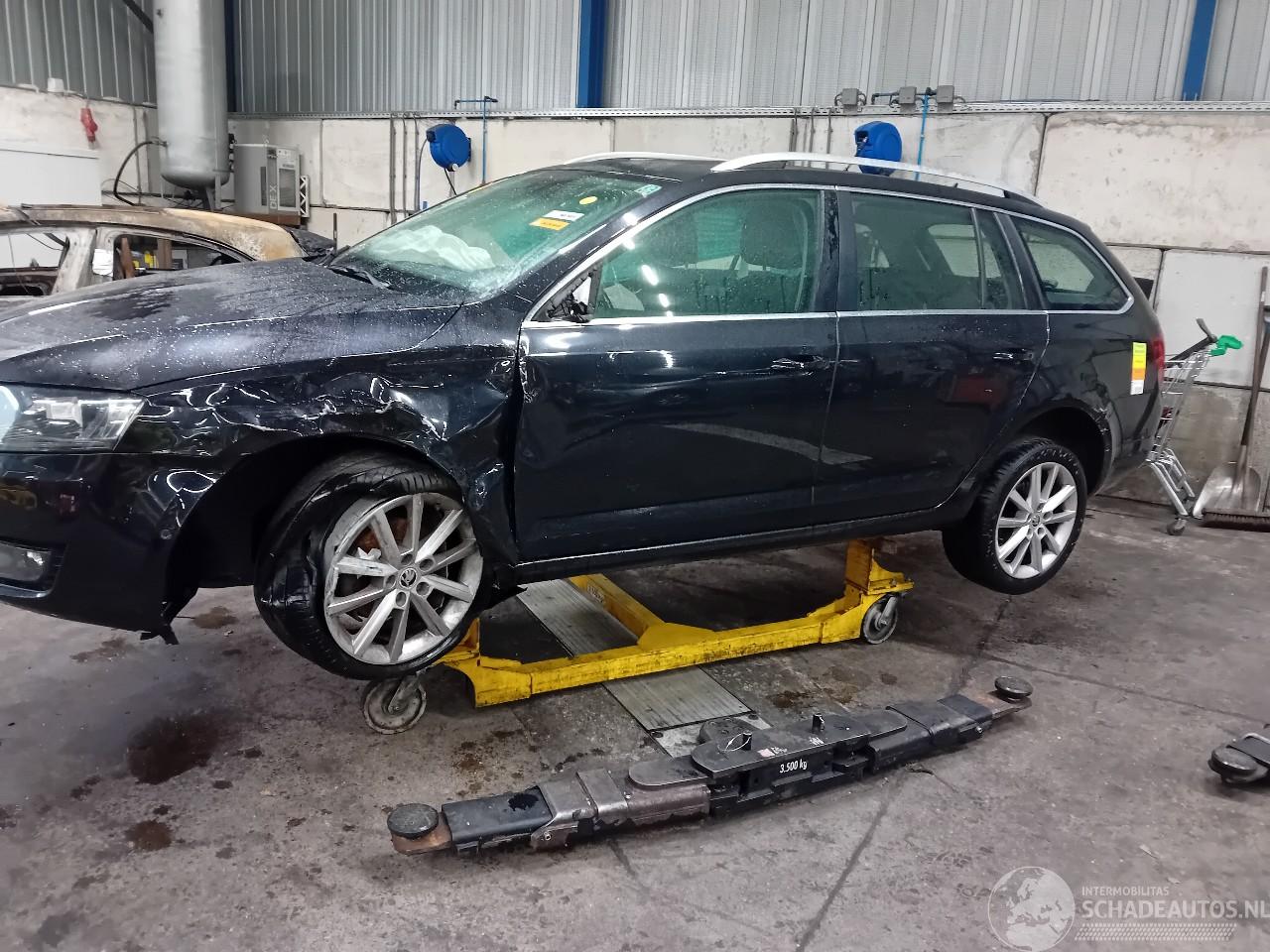 Skoda Octavia Octavia Combi (5EAC) Combi 5-drs 1.6 TDI GreenTec 16V (CLHA) [77kW]  (=
11-2012/07-2020)