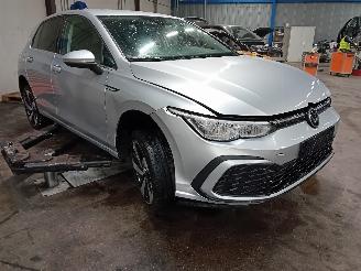 Volkswagen Golf Golf VIII (CD1) Hatchback 1.5 eTSI 16V (DFYA) [110kW]  (12-2019/...) picture 2