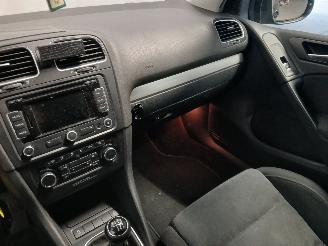 Volkswagen Golf Golf VI (5K1) Hatchback 1.2 TSI BlueMotion (CBZB) [77kW]  (11-2008/11-=
2012) picture 16