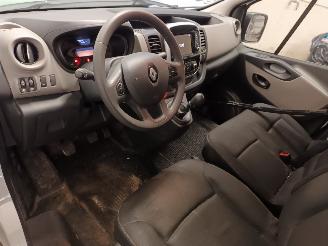 Renault Trafic Trafic (1FL/2FL/3FL/4FL) Van 1.6 dCi 125 Twin Turbo (R9M-452(R9M-D4)) =
[92kW]  (07-2015/...) picture 14