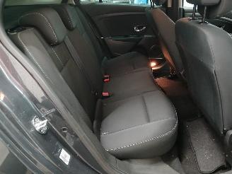 Renault Mégane Megane III Grandtour (KZ) Combi 5-drs 1.4 16V TCe 130 (H4J-700(H4J-A7)=
) [96kW]  (05-2009/02-2016) picture 7