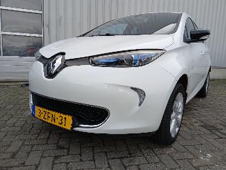 Vrakbiler auto Renault Zoé Zoé (AG) Hatchback 5-drs 46kW (5AQ-601) [46kW]  (06-2012/...) 2014/12