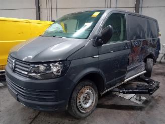 Volkswagen Transporter Transporter T6 Van 2.0 TDI DRF (CXGB) [75kW]  (04-2015/12-2019) picture 1