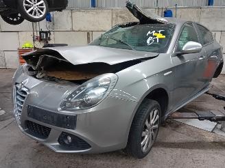 Vrakbiler auto Alfa Romeo Giulietta Giulietta (940) Hatchback 1.4 TB 16V MultiAir (940.A.2000) [125kW]  (0=
4-2010/10-2018) 2013/2