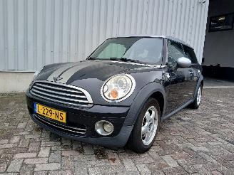 Schadeauto Mini Mini Clubman (R55) Combi 1.6 16V Cooper (N12-B16A) [88kW]  (10-2007/12-2013=
) 2009/2