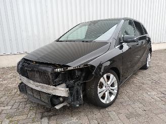 uszkodzony samochody osobowe Mercedes B-klasse B (W246) Hatchback 2.1 B-200 CDI BlueEFFICIENCY, B-200d 16V (OM651.930=
(Euro 6)) [100kW]  (08-2014/12-2018) 2015/8