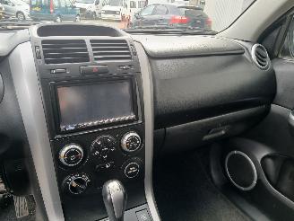Suzuki Grand-vitara Grand Vitara II (JT) SUV 2.0 16V (J20A) [103kW]  (10-2005/02-2015) picture 14
