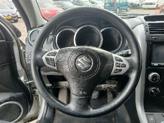 Suzuki Grand-vitara Grand Vitara II (JT) SUV 2.0 16V (J20A) [103kW]  (10-2005/02-2015) picture 17