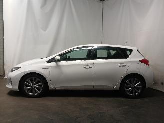 Toyota Auris Auris (E18) Hatchback 5-drs 1.8 16V Hybrid (2ZRFXE) [100kW]  (10-2012/=
03-2019) picture 3