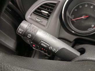 Opel Astra Astra J Sports Tourer (PD8/PE8/PF8) Combi 1.4 Turbo 16V (A14NEL(Euro 5=
)) [88kW]  (10-2010/10-2015) picture 14