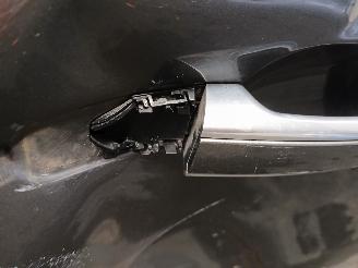 Land Rover Discovery Discovery Sport (LC) Terreinwagen 2.0 Si4 16V (204PT(GTDI)) [177kW]  (=
11-2014/...) picture 30