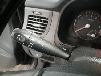 Kia Rio Rio II (DE) Hatchback 1.4 16V (G4EE) [71kW]  (03-2005/12-2011) picture 14