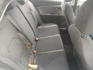 Seat Leon Leon (5FB) Hatchback 5-drs 1.6 TDI 16V (CLHB(Euro 5)) [66kW]  (11-2012=
/08-2018) picture 9