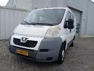 Vaurioauto  passenger cars Peugeot Boxer Boxer (U9) Van 2.2 HDi 120 Euro 4 (22DT(4HU)) [88kW]  (04-2006/12-2016=
) 2011/3