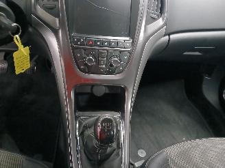 Opel Astra Astra J (PC6/PD6/PE6/PF6) Hatchback 5-drs 1.4 16V ecoFLEX (A14XER(Euro=
 5)) [74kW]  (12-2009/10-2015) picture 17