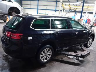 Volkswagen Passat Passat Variant (3G5) Combi 1.6 TDI 16V (DCXA) [88kW]  (08-2014/11-2020=
) picture 3