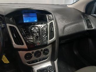 Ford Focus Focus 3 Wagon Combi 1.6 EcoBoost 16V 150 (JQDB(Euro 5)) [110kW]  (07-2=
010/05-2018) picture 18