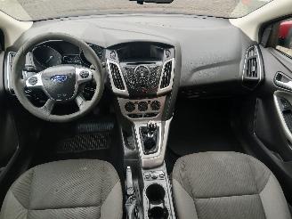 Ford Focus Focus 3 Wagon Combi 1.0 Ti-VCT EcoBoost 12V 125 (M1DA(Euro 5)) [92kW] =
 (02-2012/05-2018) picture 10