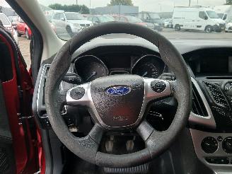 Ford Focus Focus 3 Wagon Combi 1.0 Ti-VCT EcoBoost 12V 125 (M1DA(Euro 5)) [92kW] =
 (02-2012/05-2018) picture 17