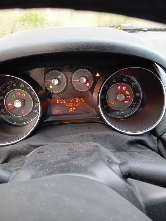 Fiat Punto Punto III (199) Hatchback 0.9 TwinAir (312.A.2000) [63kW]  (03-2012/..=
=2E) picture 2