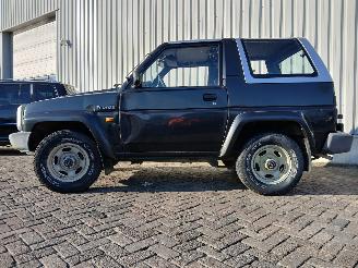 Daihatsu Feroza Feroza Soft Top (F300) Terreinwagen 1.6 DX,EL,SE 16V (HD-E) [70kW]  (1=
0-1988/12-1997) picture 4