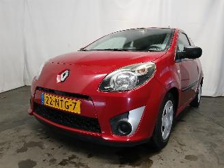 Vaurioauto  passenger cars Renault Twingo Twingo II (CN) Hatchback 3-drs 1.2 16V (D4F-772(D4F-J7)) [56kW]  (03-2=
007/09-2014) 2010/11